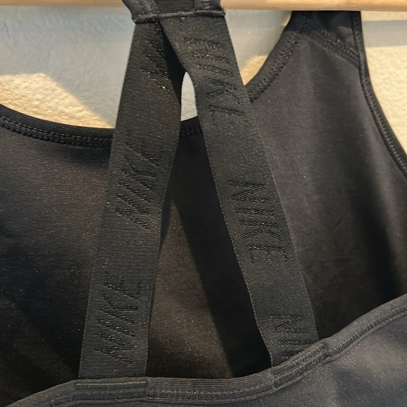 NIKE "JUST DO IT" SPORTS BRA SIZE MEDIUM BLACK - Picture 3 of 4